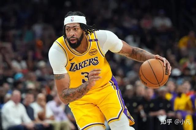 18分14板11个前场板！王俊杰一人抢爆塞尔维亚，杜锋看得脸红吗？